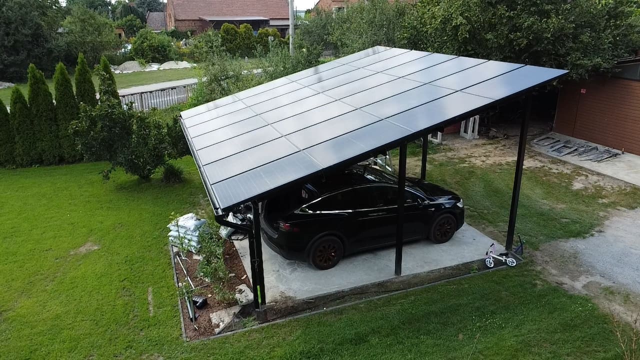 Wiata fotowoltaiczna – carport